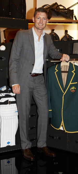 Louis Vuitton Australia: Special Order Cricket Trunk for Michael Clarke.